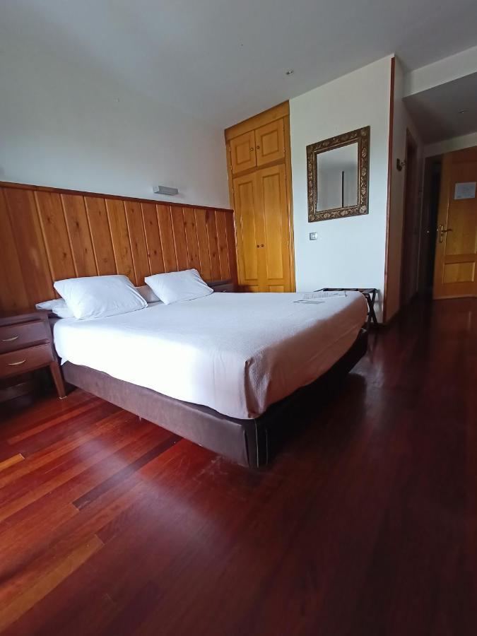 Hotel Rural Cuartamenteru Poo De Llanes Esterno foto