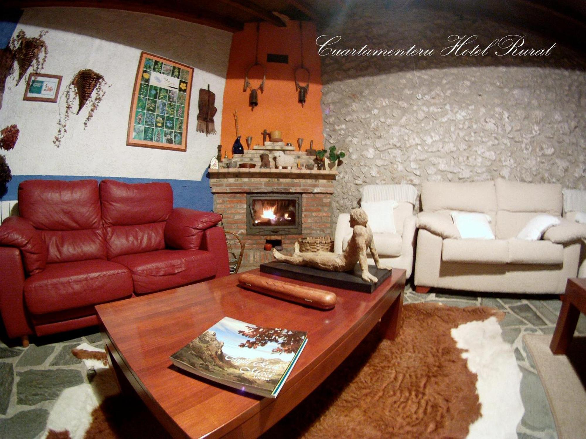 Hotel Rural Cuartamenteru Poo De Llanes Esterno foto